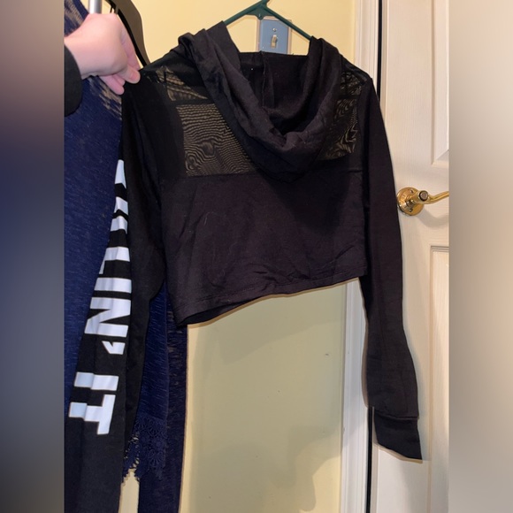 Infinite Performance Women’s Large ‘Killin It’ Mesh Crop Hoodie - Picture 2 of 4